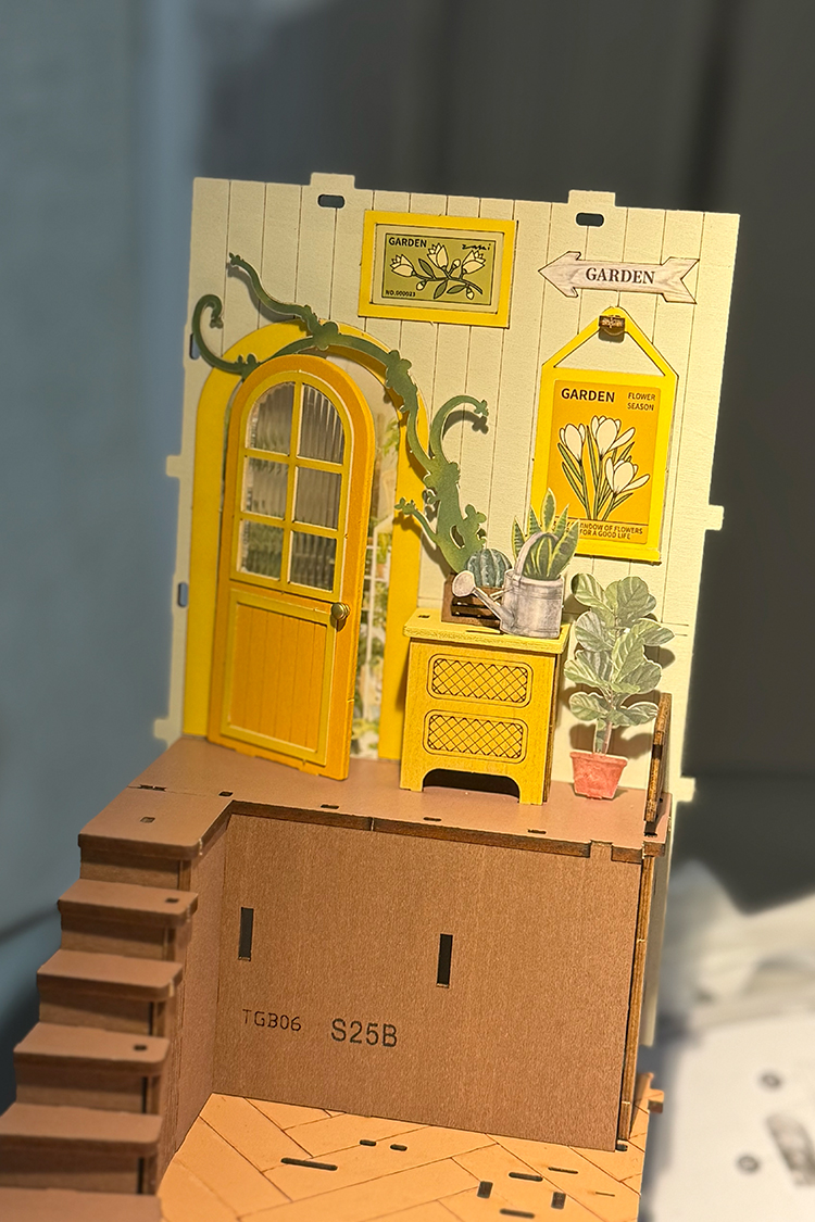 CookieChan_ModelAssembling_Garden3